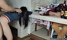 जापानी लड़की को एक घर का बना वीडियो में उसके लंड वाले प्रेमी द्वारा हावी किया जाता है।